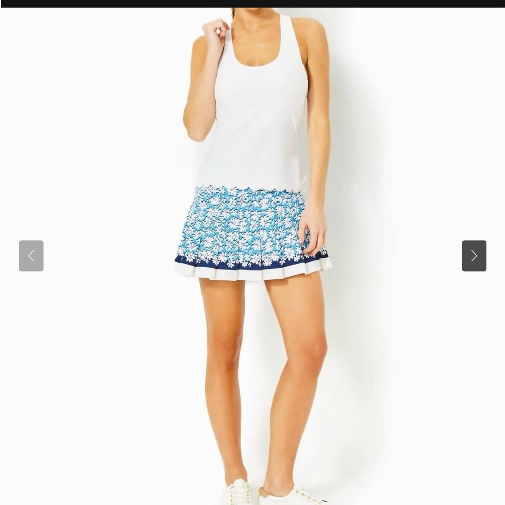 Lilly Pulitzer White Scallop Luxletic Top